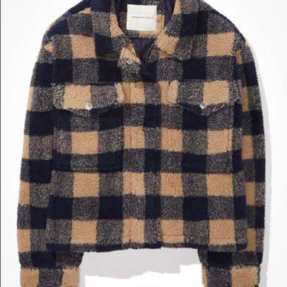 AMERICAN EAGLE CROPPED CHECKERED SHERPA Shacket - Picture 2 of 8